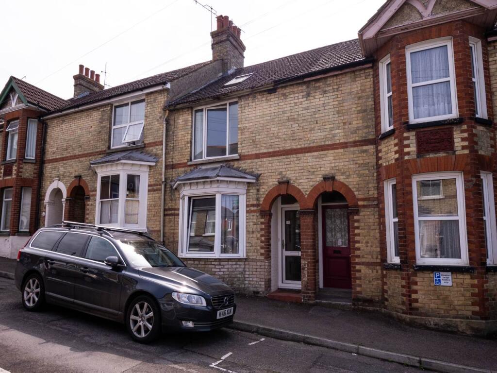 28Guildford_studenta