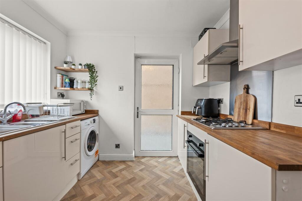 3 Peterdale Road-05.jpg