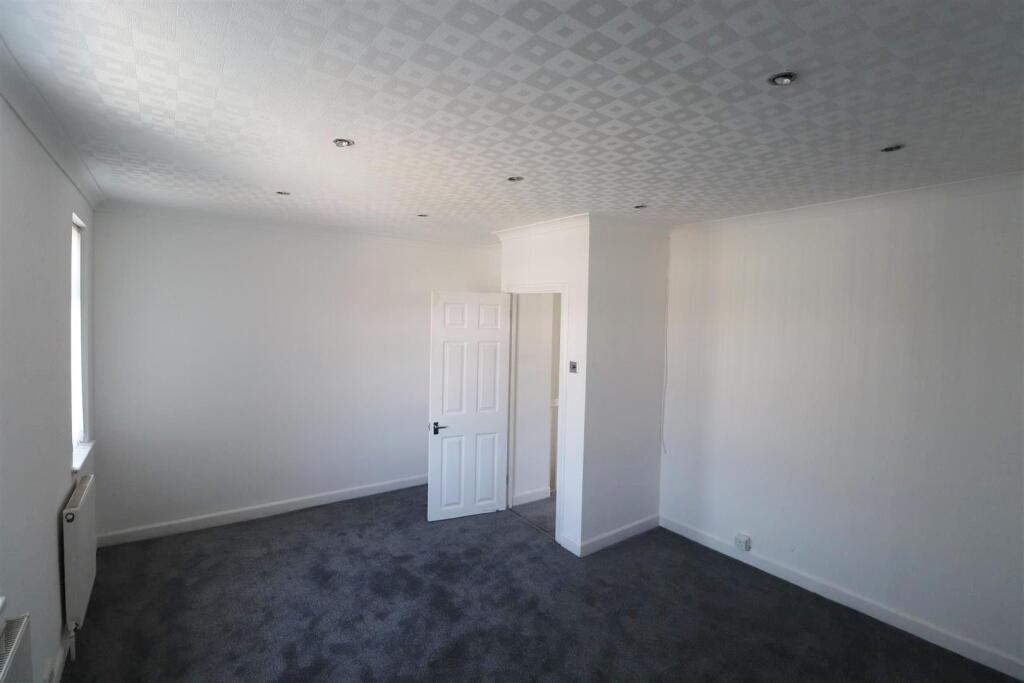 Yelverton Road 61 2208 (1).jpg