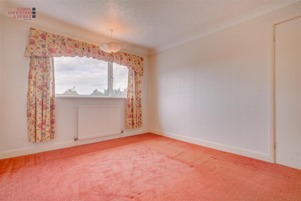 Bedroom 1.1.jpg