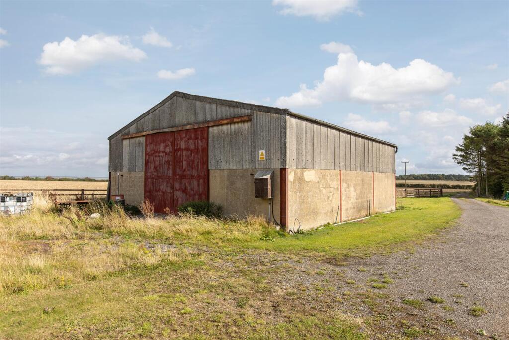 East Farm Barn External-5.jpg