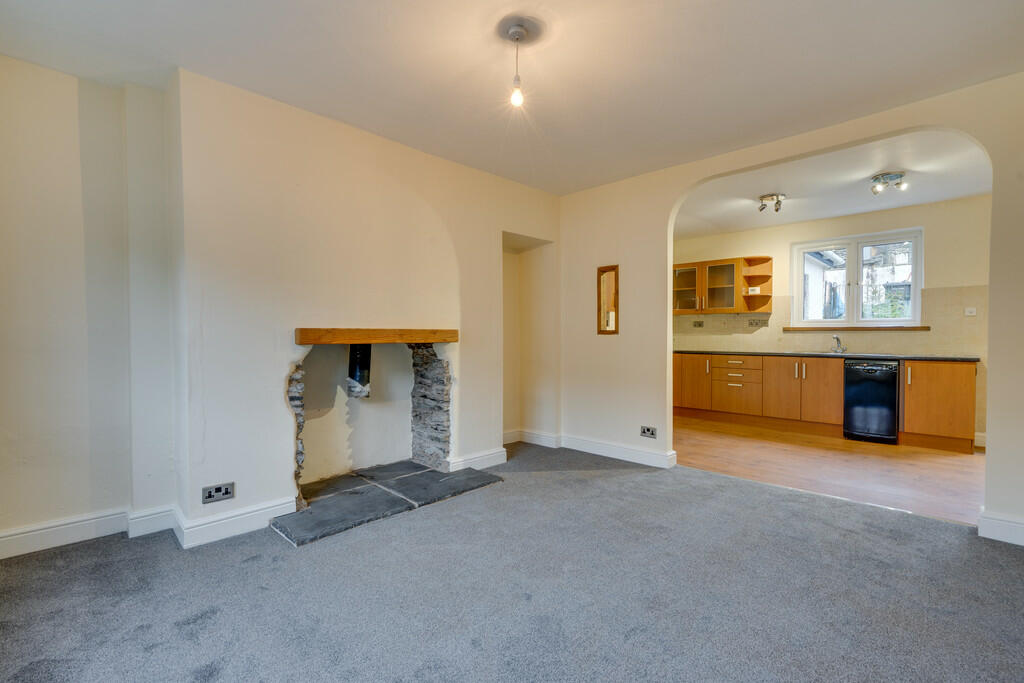 Lounge/Kitchen