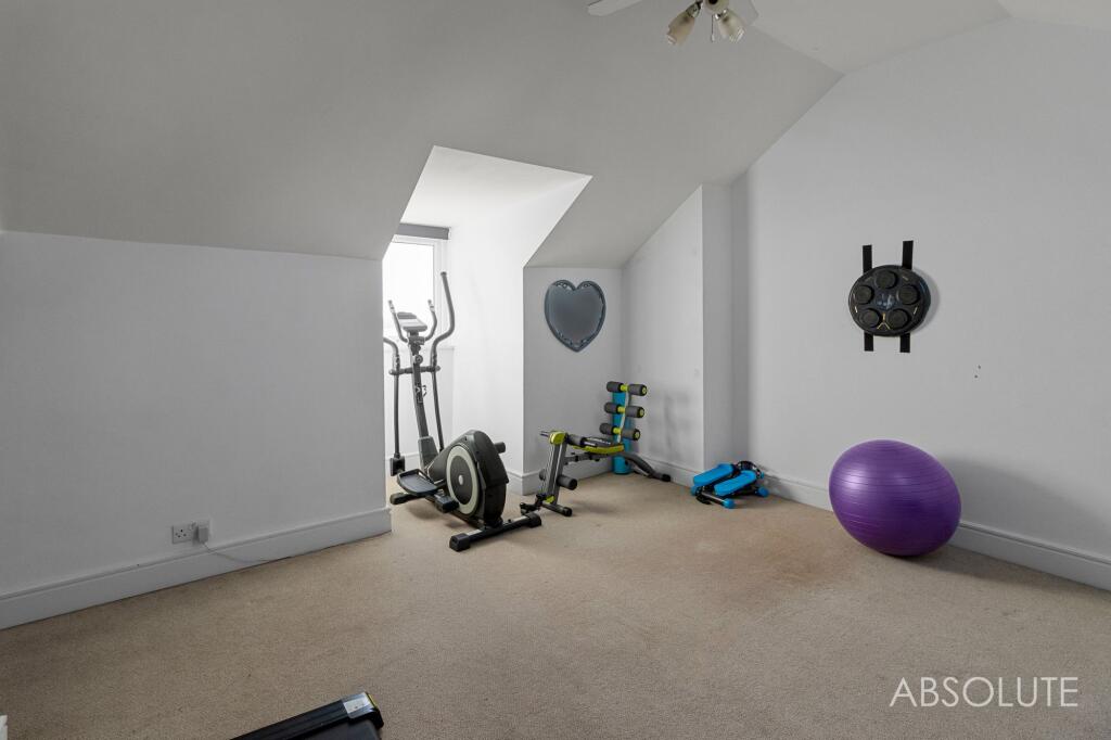 Maisonette upper floor bedroom
