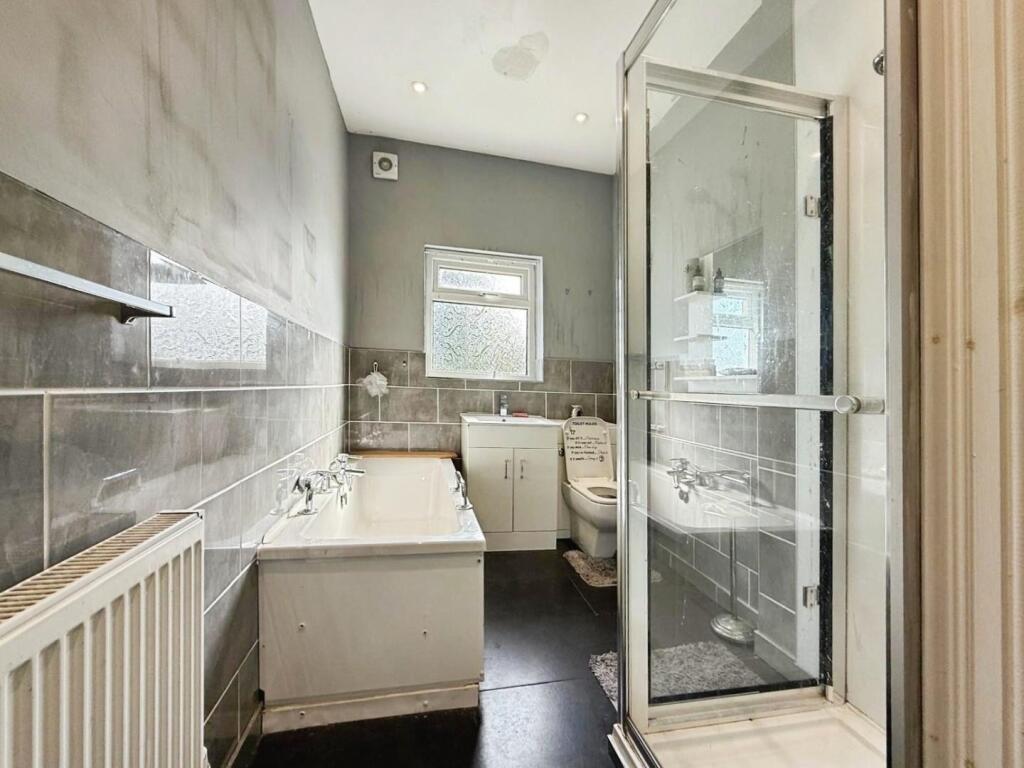 de163490--44B8-B6B8-54713F0F6E61-89461-00001C916F0