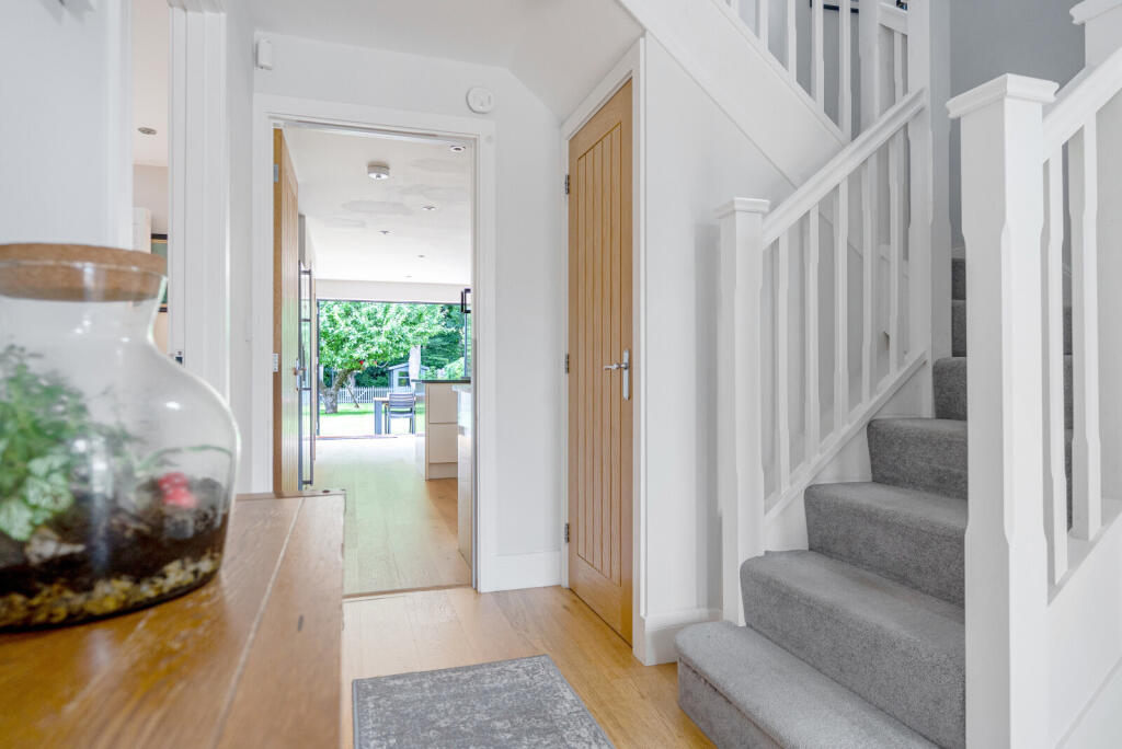 1316803-13-685d34...