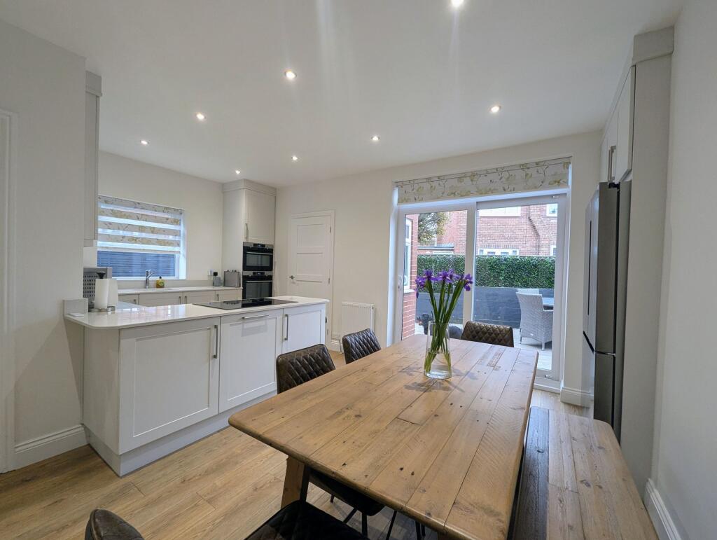 Kitchen Diner