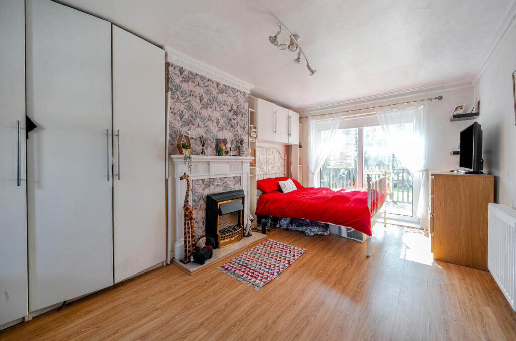 Bedroom / Hobby Room