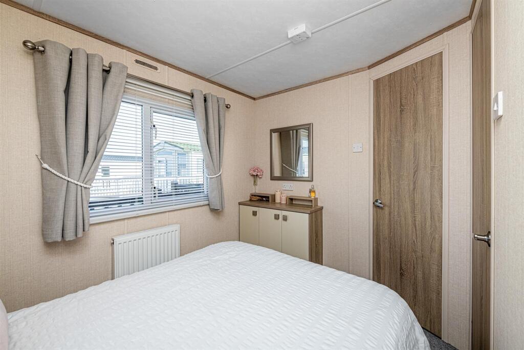 Y4-ABERAFON-PARK-BEDROOM-1C.jpg