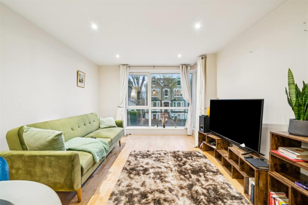 Chiswick High Road, London, W4