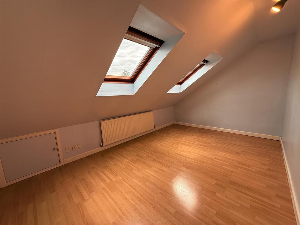 First floor bedroom rear