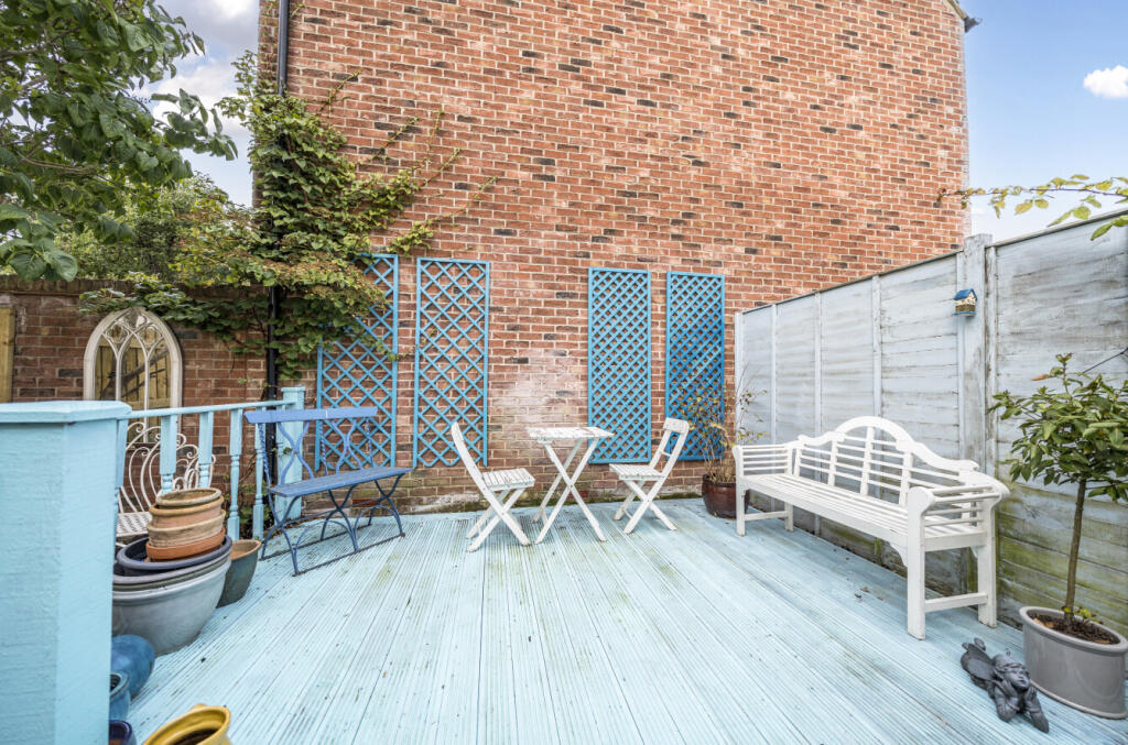 1361132-9-68de405...