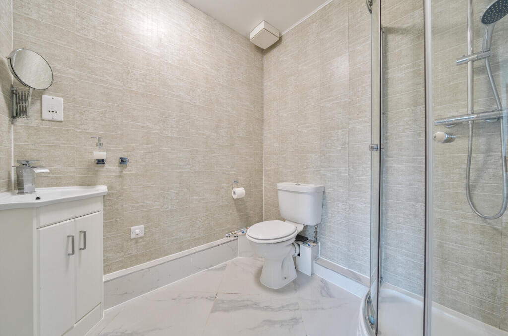 1389375-8-693ab1e...