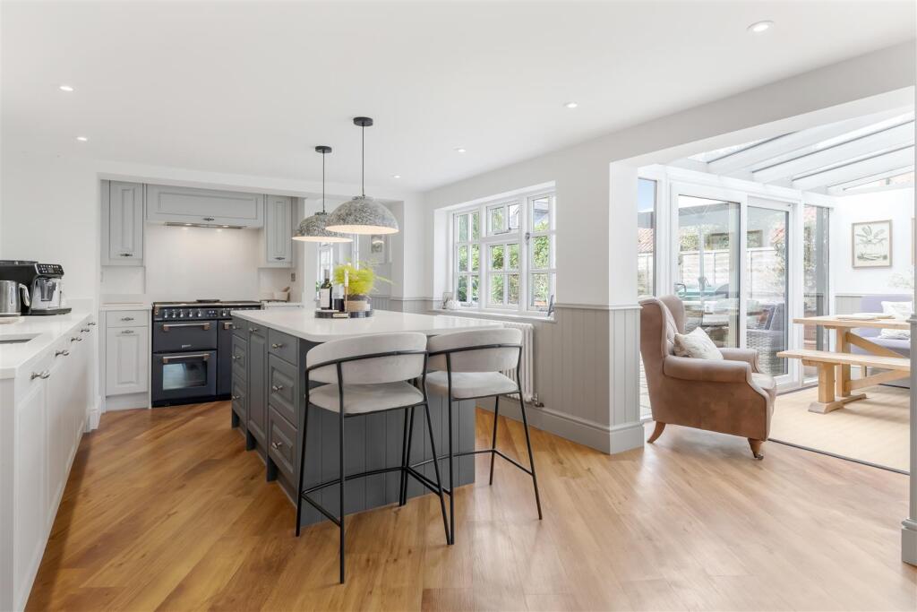 67 Main St-High-47.jpg