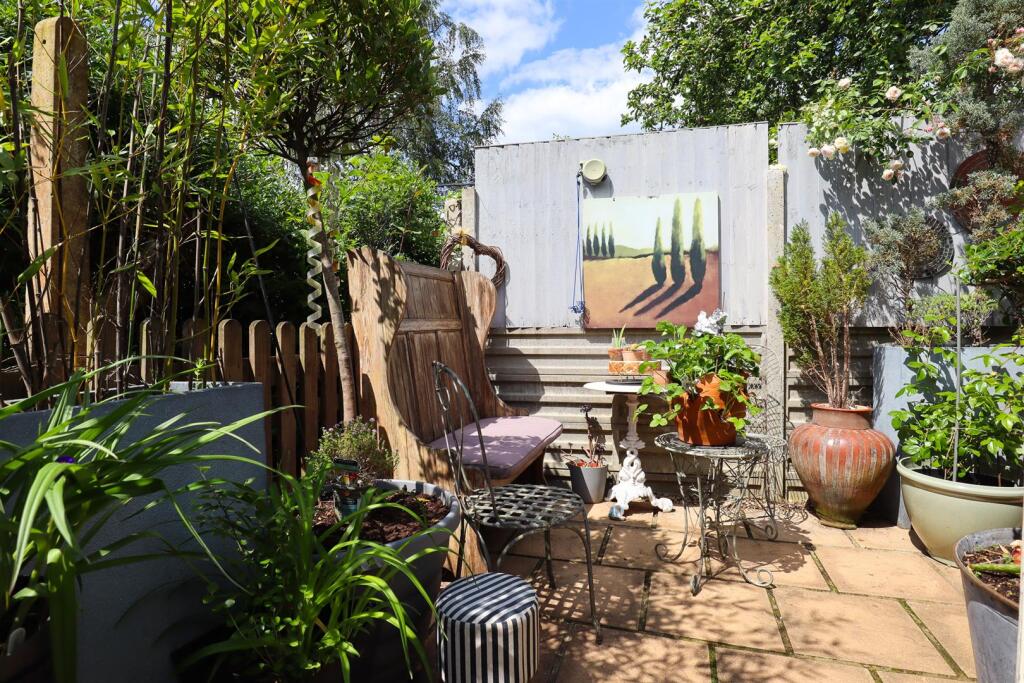 Garden (5).jpg