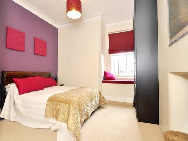 Bedroom 1: