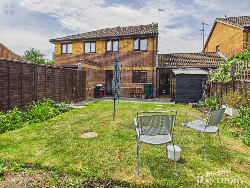 CAM03852G0-PR0327-STILL012