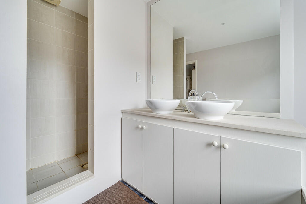 NDB08144_Enfused-...