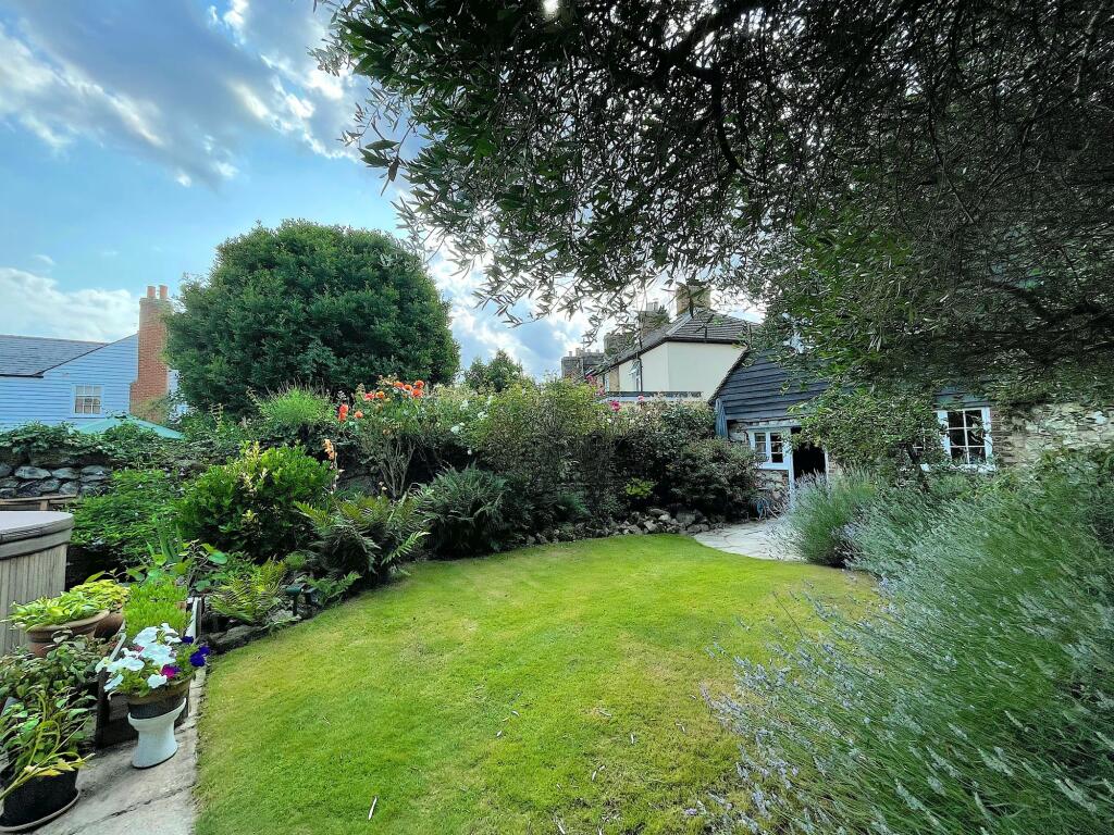 Garden (5)