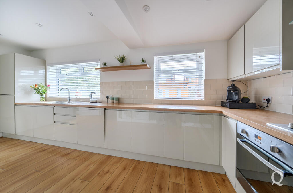 c2117642-b040-4e5...