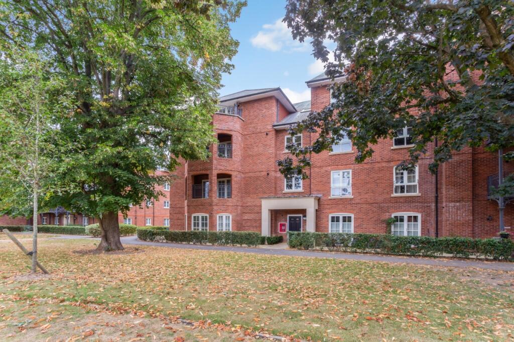 28 Windsor Court ...