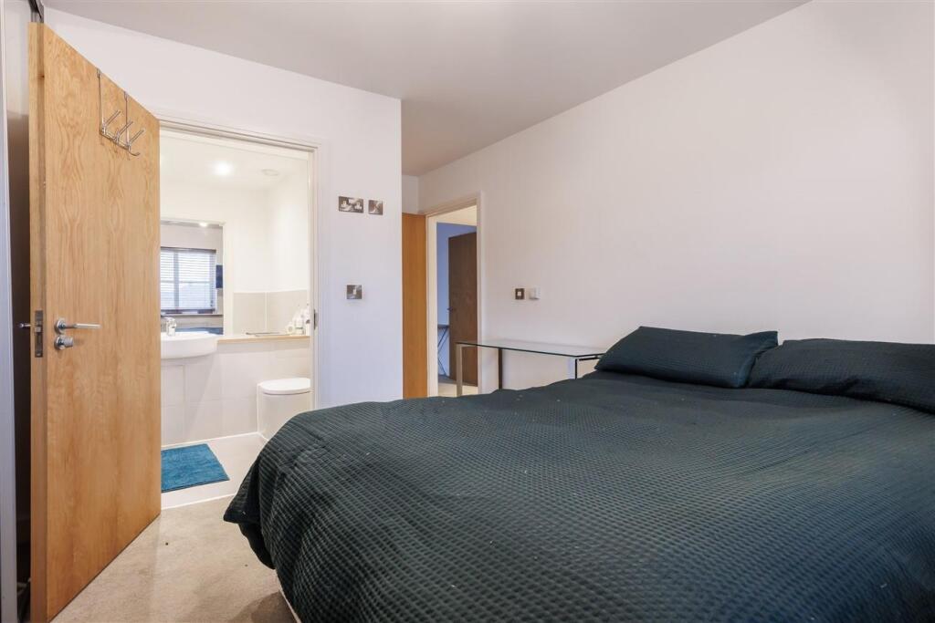 7 Buckingham  (7).jpg