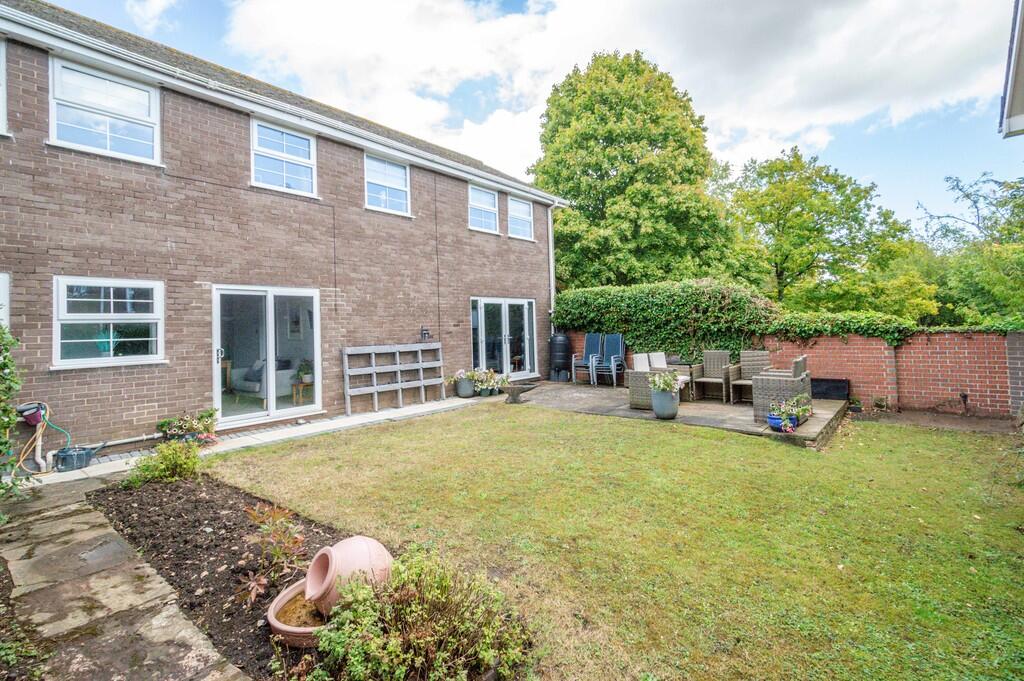 8 Higham Road - G...