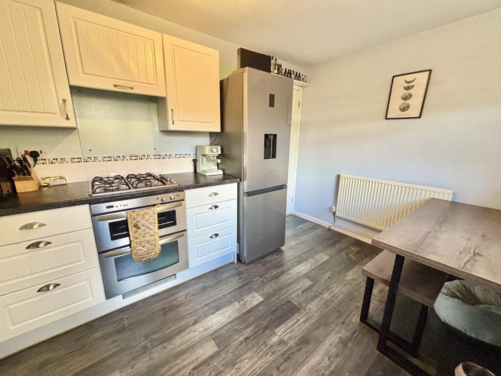 Kitchen / Breakfast Room