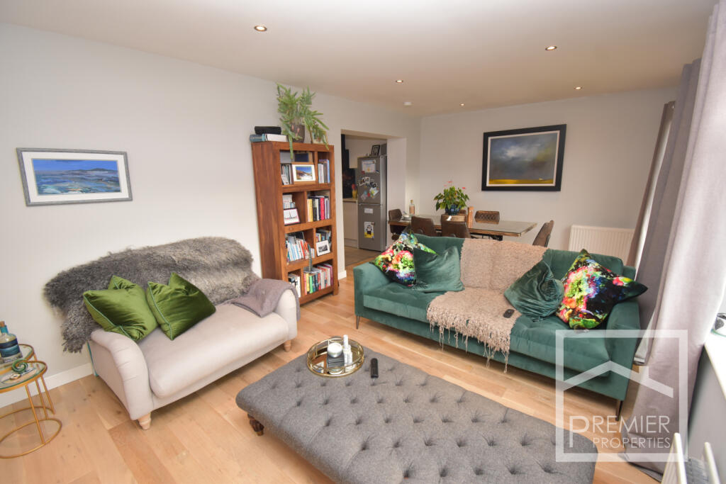Lounge dining room