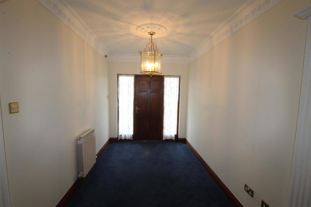 MAIN FRONT RECEPTION HALL