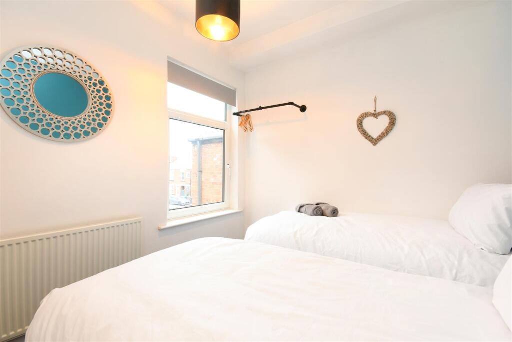 24 Holme Road-45.jpg