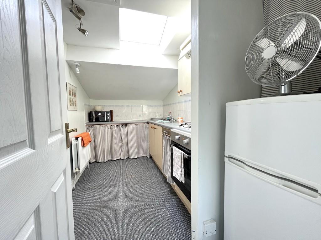 STUDIO KITCHEN