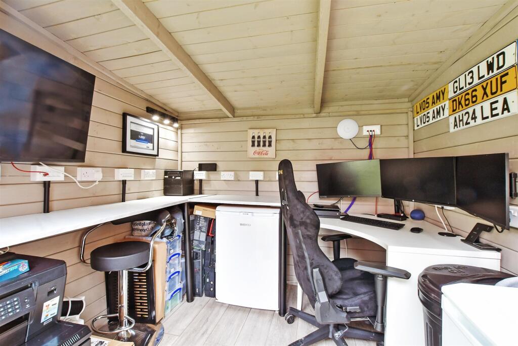 Workshop/Outbuildings