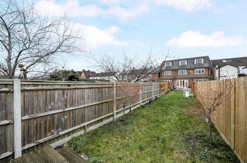 1387222-3-694a6ef...