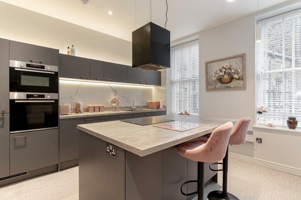 Breakfast Kitchen - B.jpg