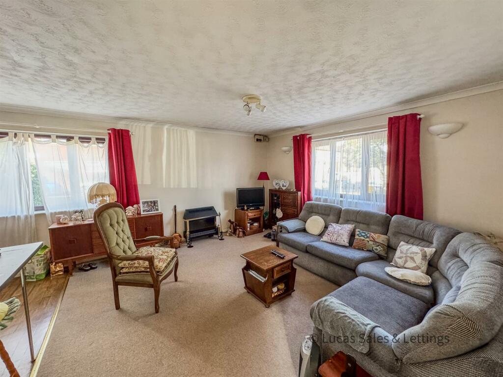 10 Thorngate St Kettering-4.jpg
