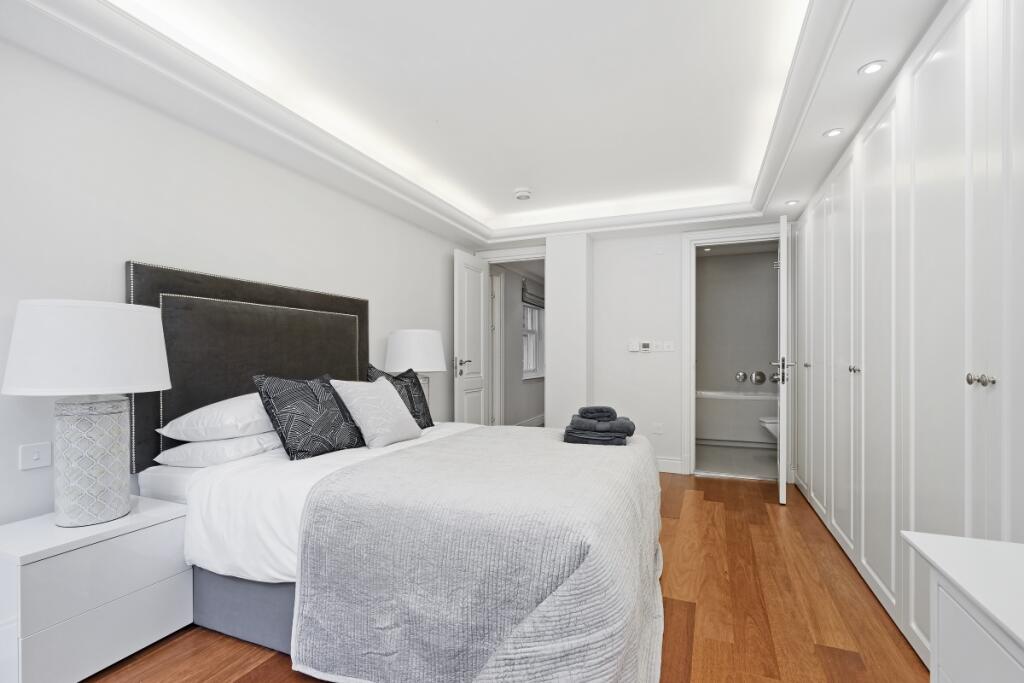 Crown Estate Flat...