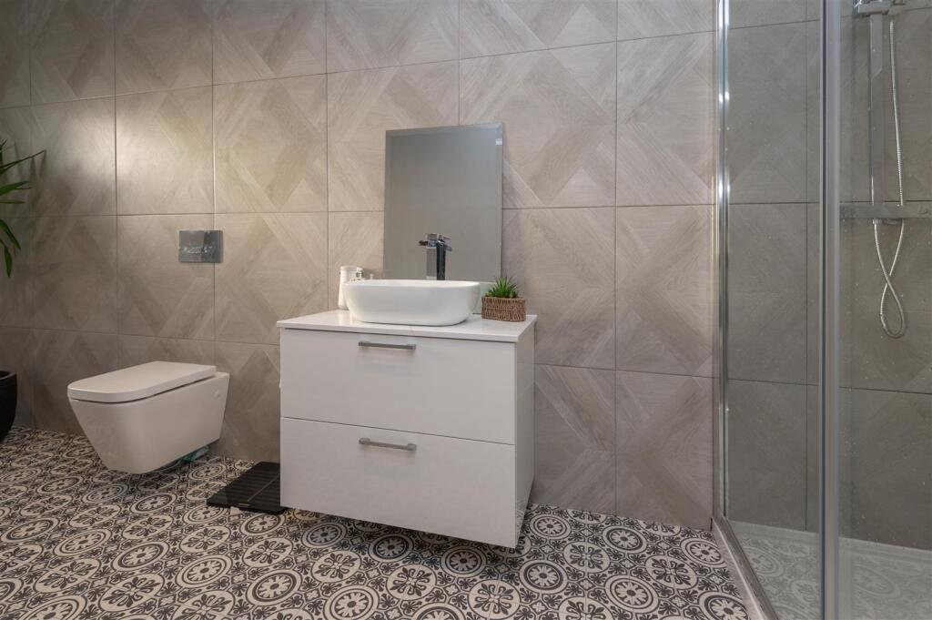 En-suite Shower Room