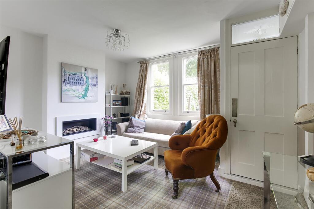 Chase side Cres_4.JPG