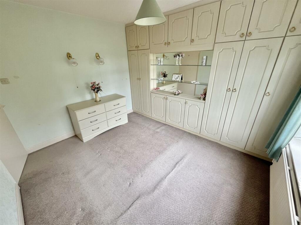 Bedroom 2 Aspect 2