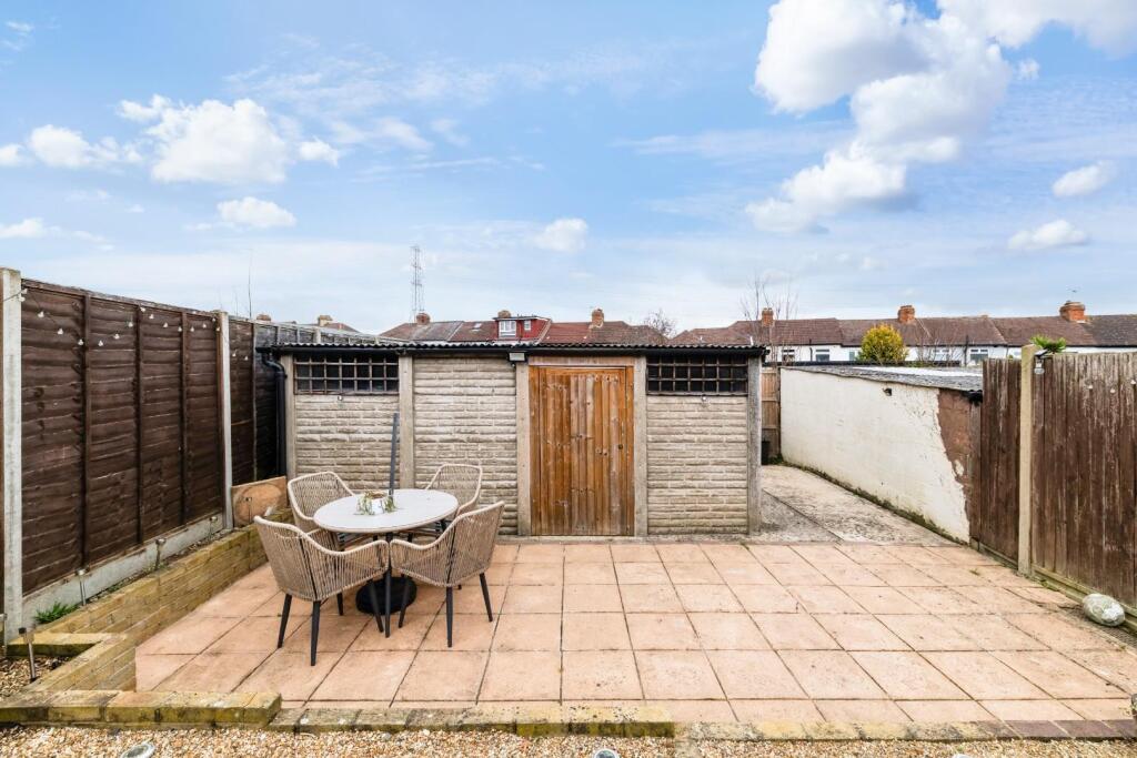 BOSCOMBE ROAD (17).jpg