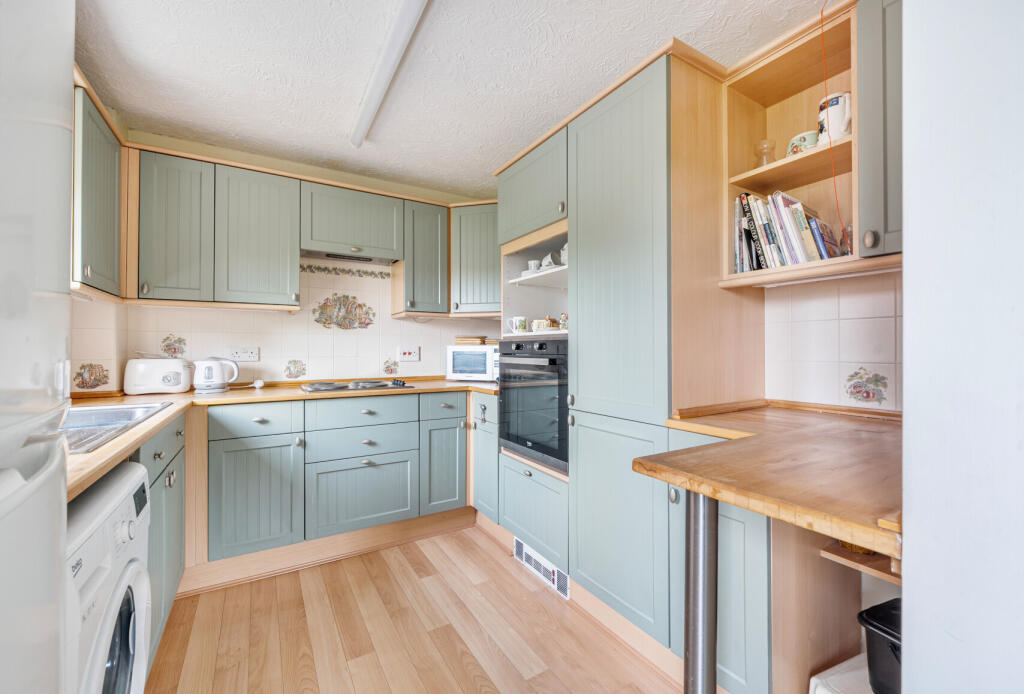 1328322-11-688a3f...