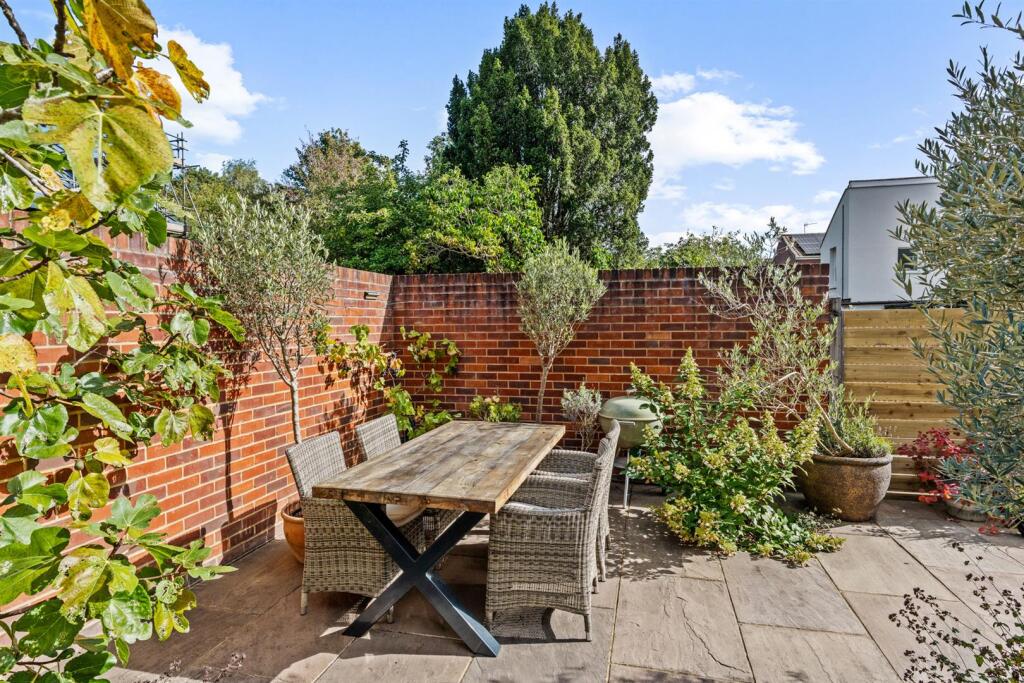 223aEarlhamRd-007.jpg