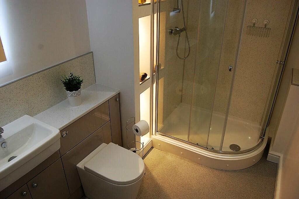 Bedroom 1 En-suite 