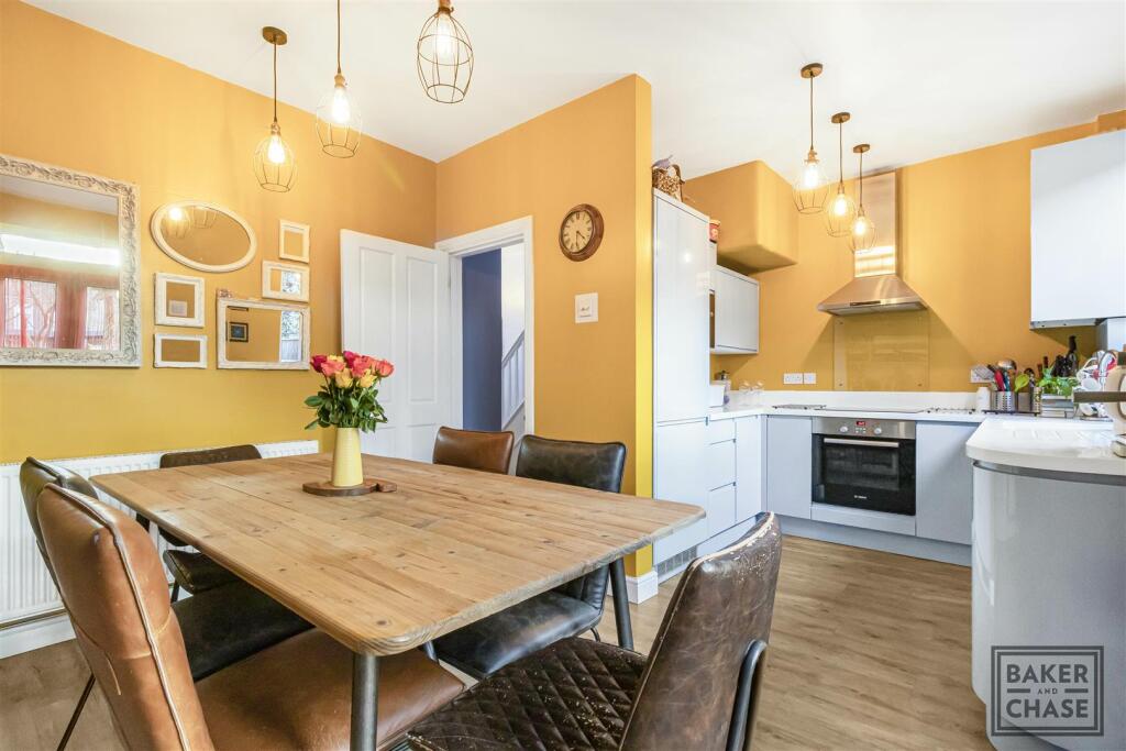 Reception 2/Kitchen (Open Plan)