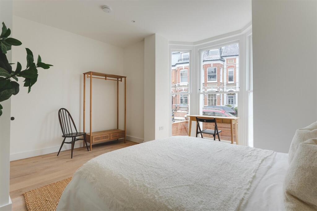 Clissold Close-9.jpg