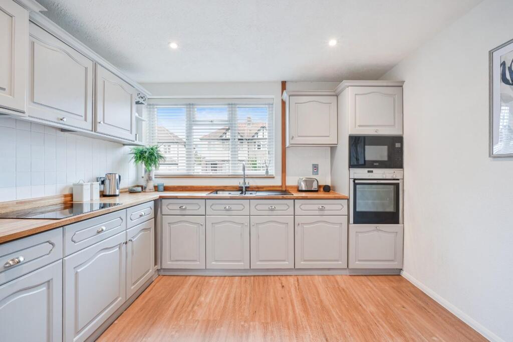 COLBORNE WAY (8).jpg