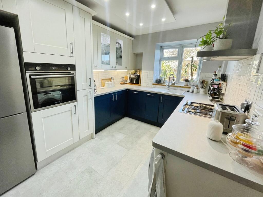 Cheltenham Terrace, Bridgend, CF31