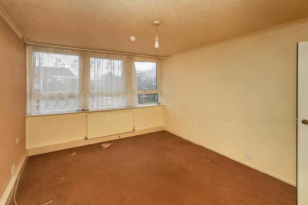 5 Victor Court, Victor Approach, Hornchurch, RM12 4XF