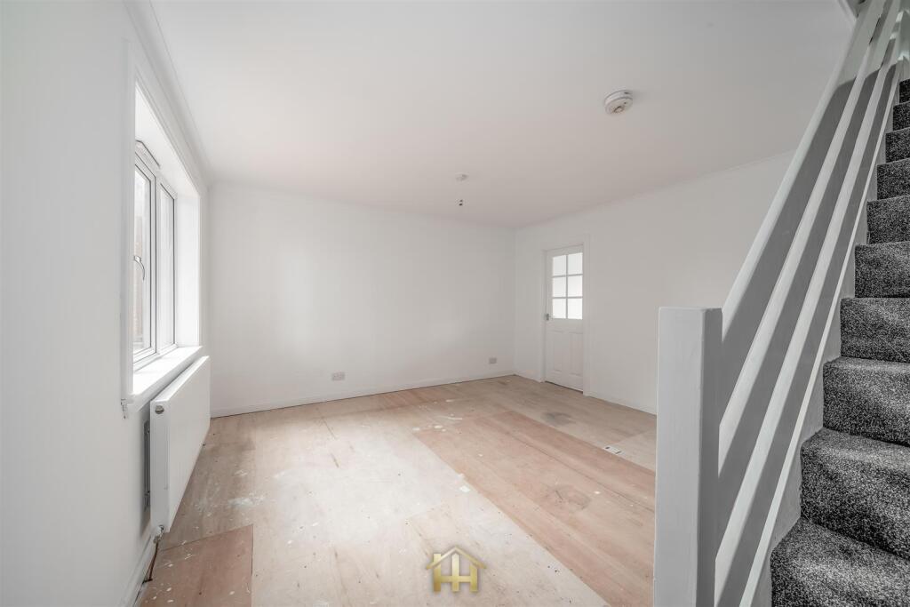 9 EARLSTON AVE DD40TH 031025 EDIT (20 of 37).jpg