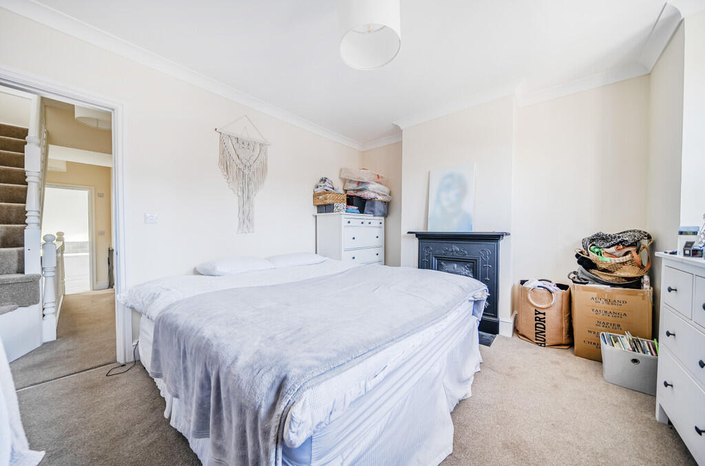 bedroom2-1